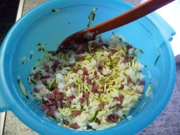 "W W" Wenig Werte Rezepte : Mit Käse überbackene gefüllte Paprikaschoten - Rezept - Bild Nr. 2