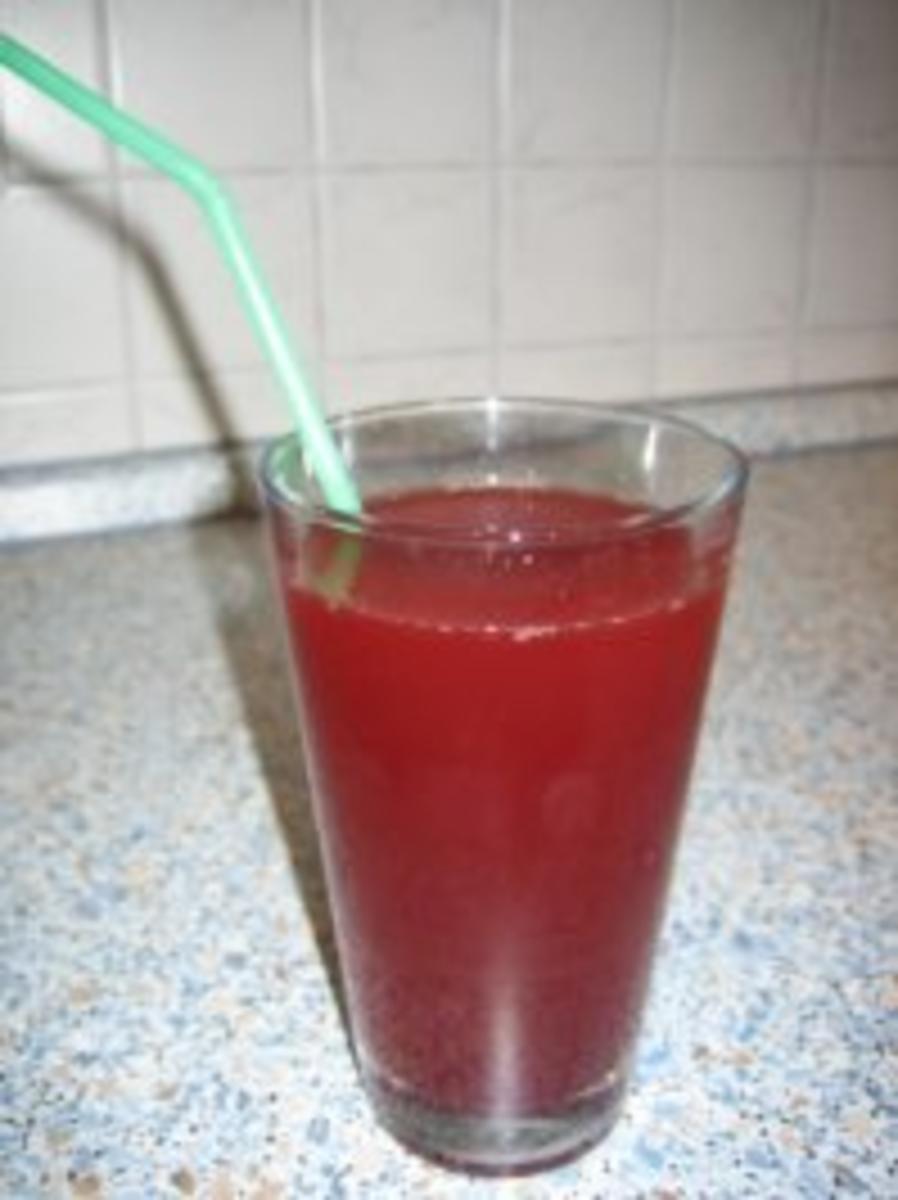 Bilder für Vampirblut mit Wodka und Grenadine - Rezept