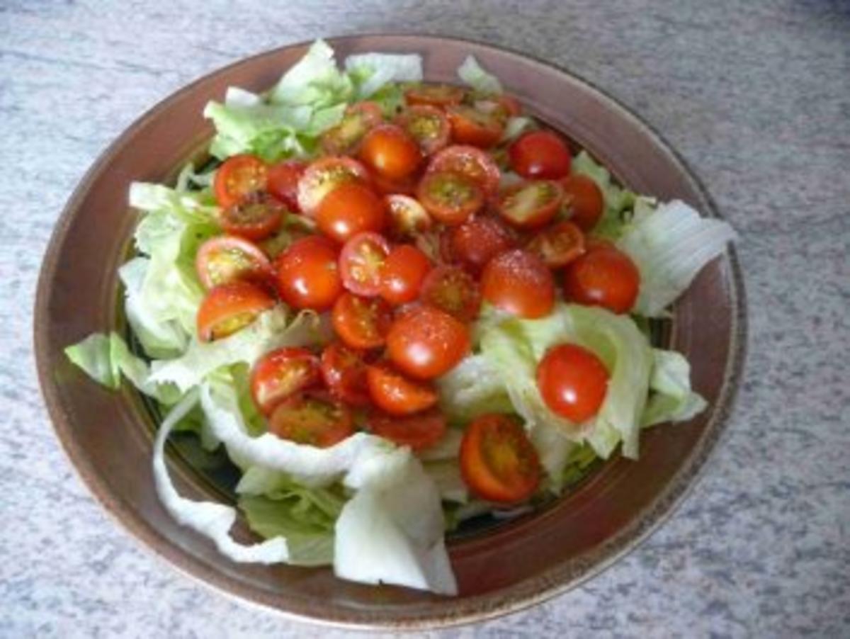 Salat : Eisbergsalat mit Tomaten - Rezept