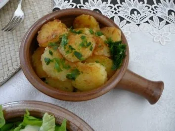 Rezept: Beilagen : Gebratene Kartoffelklöße Beilagen : Gebratene Kartoffelklöße - Rezept