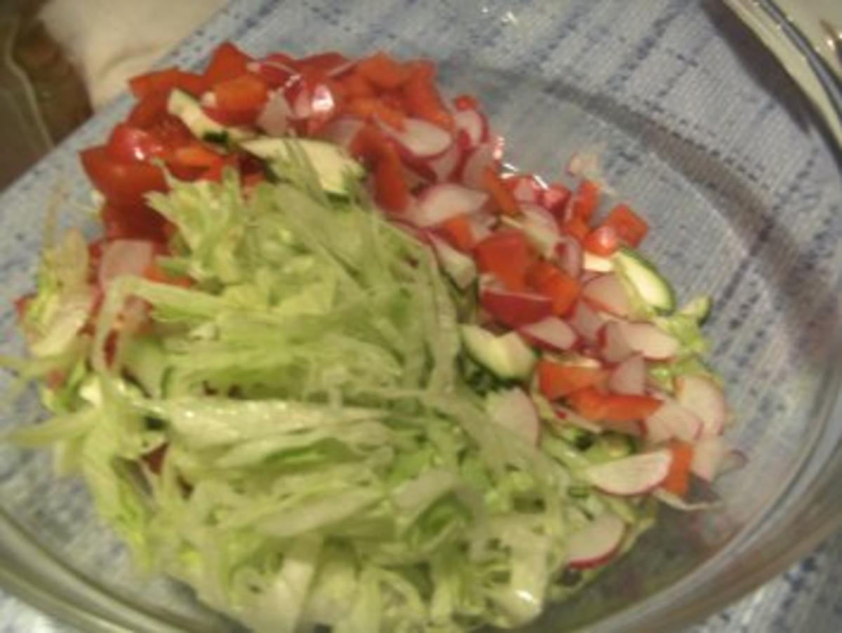 Salat  ( Gemischter Salat mit allem was so da war ) - Rezept - Bild Nr. 6