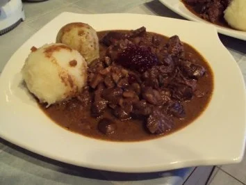 Gabi´s Hirschgulasch mit Maroni - Rezept