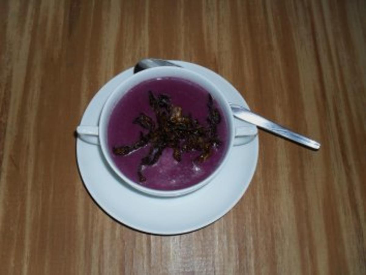 Bilder für Rotkohlsuppe mit Rotkohl und Zwiebeln Rezept