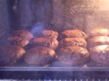 Double Chocolate Muffins mit Schokoladen-Kern - Rezept