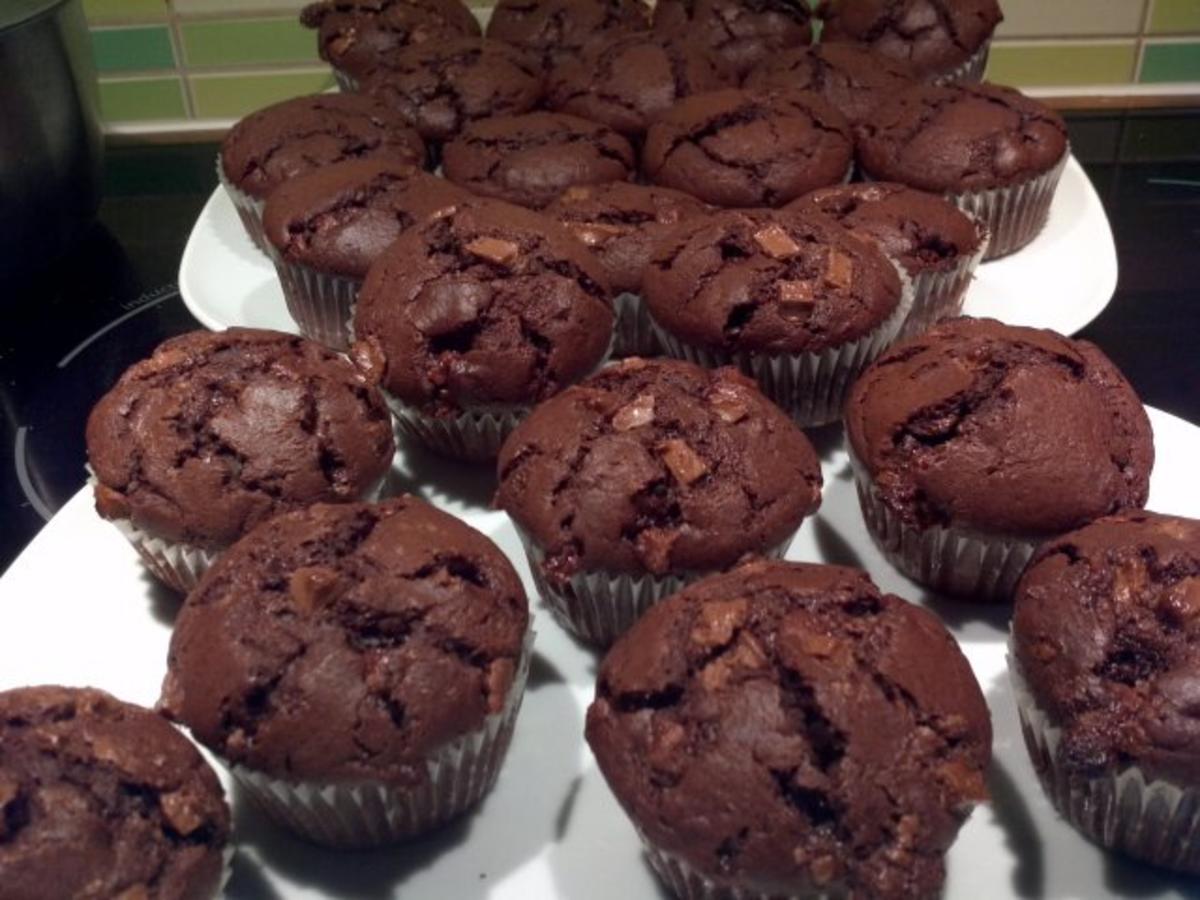 Double Chocolate Muffins mit Schokoladen-Kern - Rezept - Bild Nr. 3