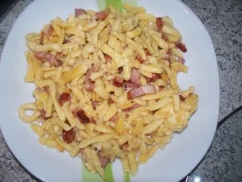 Käsespätzle mit Speck - Rezept