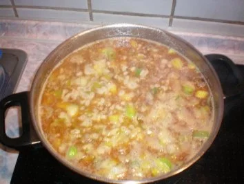 Rezept: Käse-Suppe mit Lauch und Hack Bild Nr. 6 Käse-Suppe mit Lauch und Hack - Rezept - Bild Nr. 6
