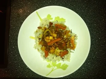 Rezept: Mangohähnchen mit Gemüse und Reis Mangohähnchen mit Gemüse und Reis - Rezept