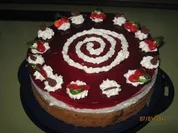 Quark-Kirsch-Kuchen mit Schwarz-Weiss Boden - Rezept