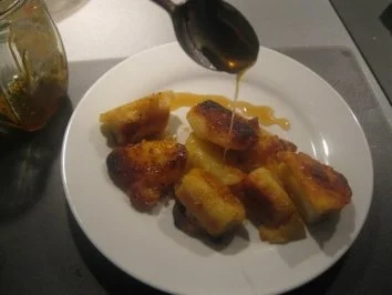 Rezept: GeBaCkEnEs oBsT MiT HoNiG UnD VaNiLLeEis Bild Nr. 6 GeBaCkEnEs oBsT MiT HoNiG UnD VaNiLLeEis - Rezept - Bild Nr. 6