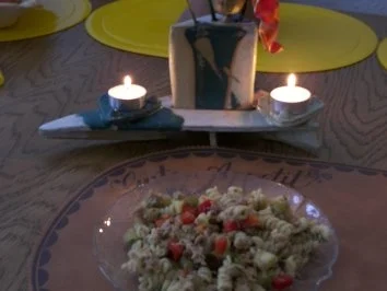 Nudelsalat mit Fisch - Rezept