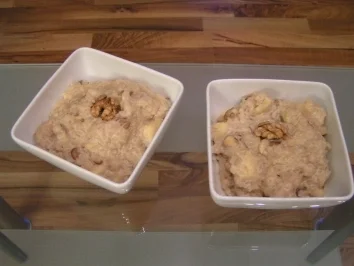 Rezept: Winterlicher Milchreis mit Äpfeln, Walnüssen und Zimt Winterlicher Milchreis mit Äpfeln, Walnüssen und Zimt - Rezept