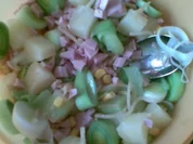 Wurst Lauch Salat mit Ananas - Rezept