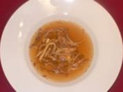 Rinderkraftbrühe mit Flädle und Eierstich - Rezept