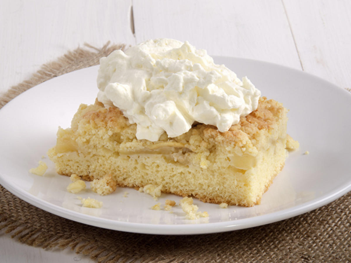 Streuselkuchen vom Blech nach Omas Rezept - Rezept - kochbar.de