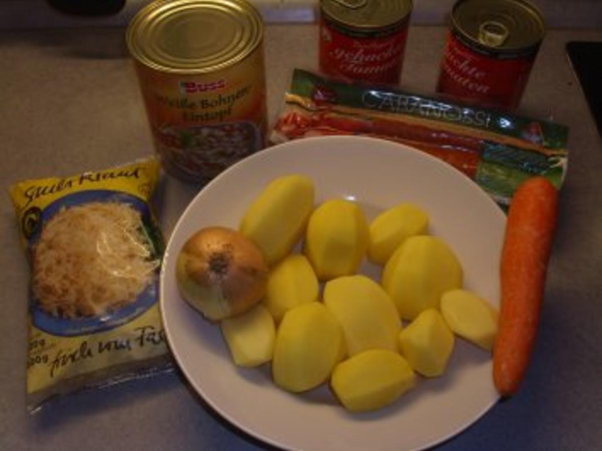 Eintöpfe: Scharfe Sauerkraut-Kabanossi-suppe - Rezept - kochbar.de