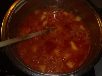 Eintöpfe: Scharfe Sauerkraut-Kabanossi-suppe - Rezept - Bild Nr. 4