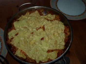 Rezept: Würstchengulasch-Auflauf mit Kritharaki Nudeln Bild Nr. 6 Würstchengulasch-Auflauf mit Kritharaki Nudeln - Rezept - Bild Nr. 6