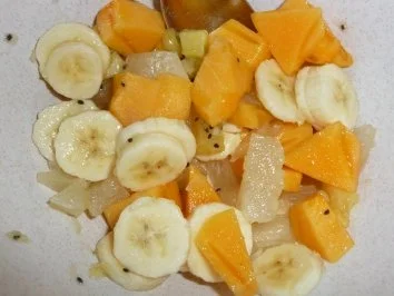 Straciatellacreme im Obstrand mit Baiser - Rezept - Bild Nr. 4