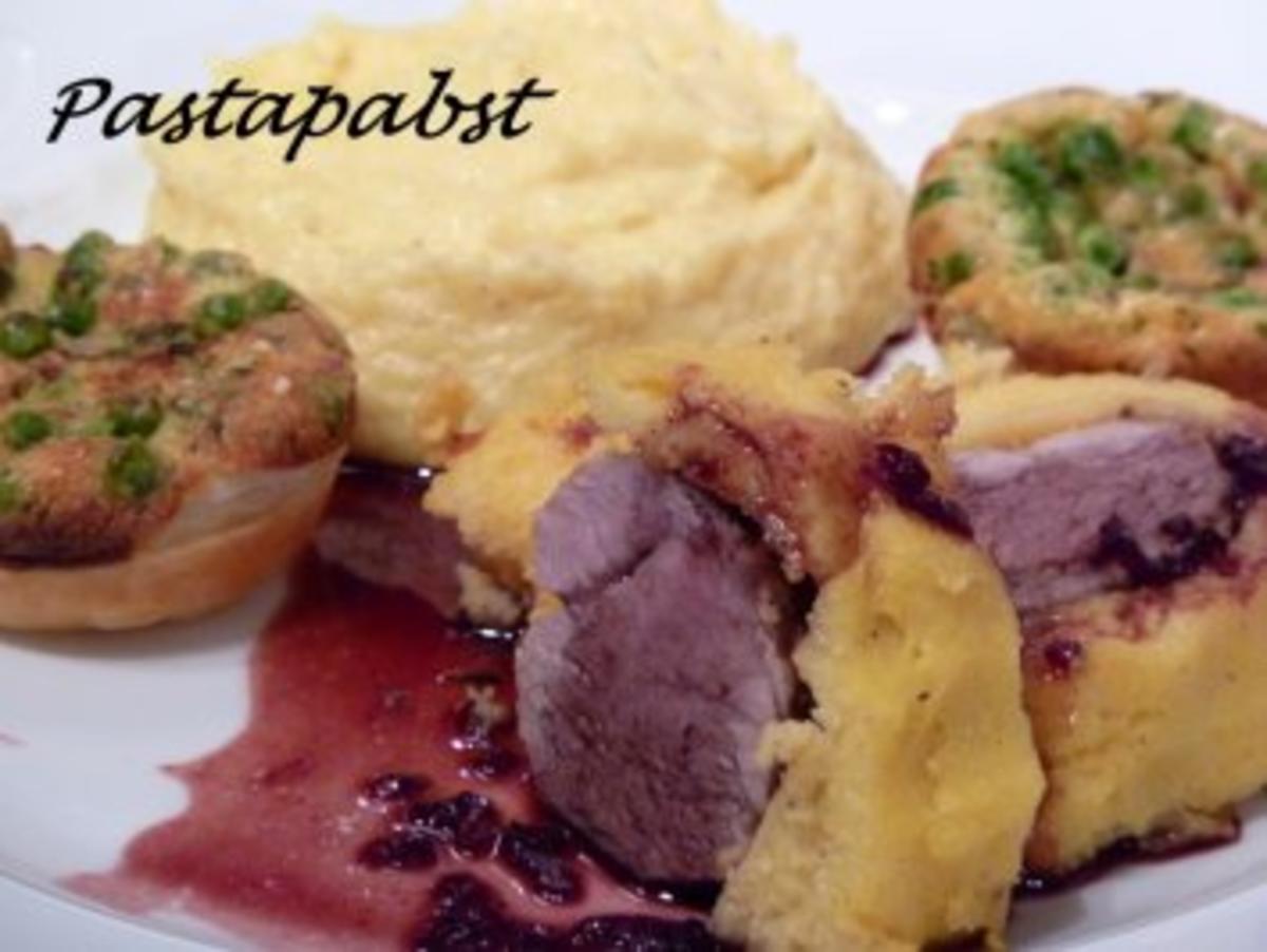 Bilder für Schweinefilet im Polentamantel - Rezept