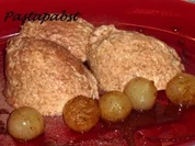 Amarettiparfait mit Ananasbällchen - Rezept