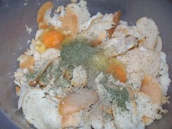 Rezept: Semmelknödel Bild Nr. 3 Semmelknödel - Rezept - Bild Nr. 3