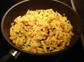 Schinkennudeln a la Tanja - Rezept