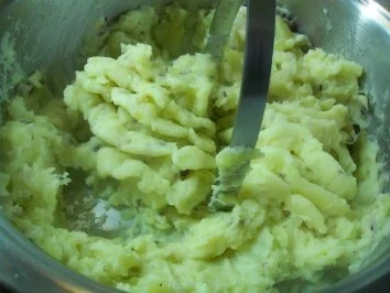 Rezept: Flusswaller auf Endivien-Stampf Bild Nr. 7 Flusswaller auf Endivien-Stampf - Rezept - Bild Nr. 7