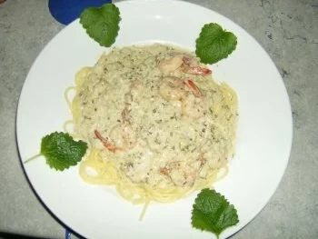 Rezept: Knofi Spaghetti mit Shrimps Knofi Spaghetti mit Shrimps - Rezept