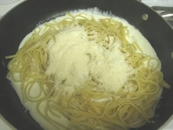 Fettucine Alfredo - Rezept - Bild Nr. 2