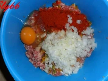 Fleischgerichte:Hackfleischbällchen in Tomatensoße - Rezept - Bild Nr. 17