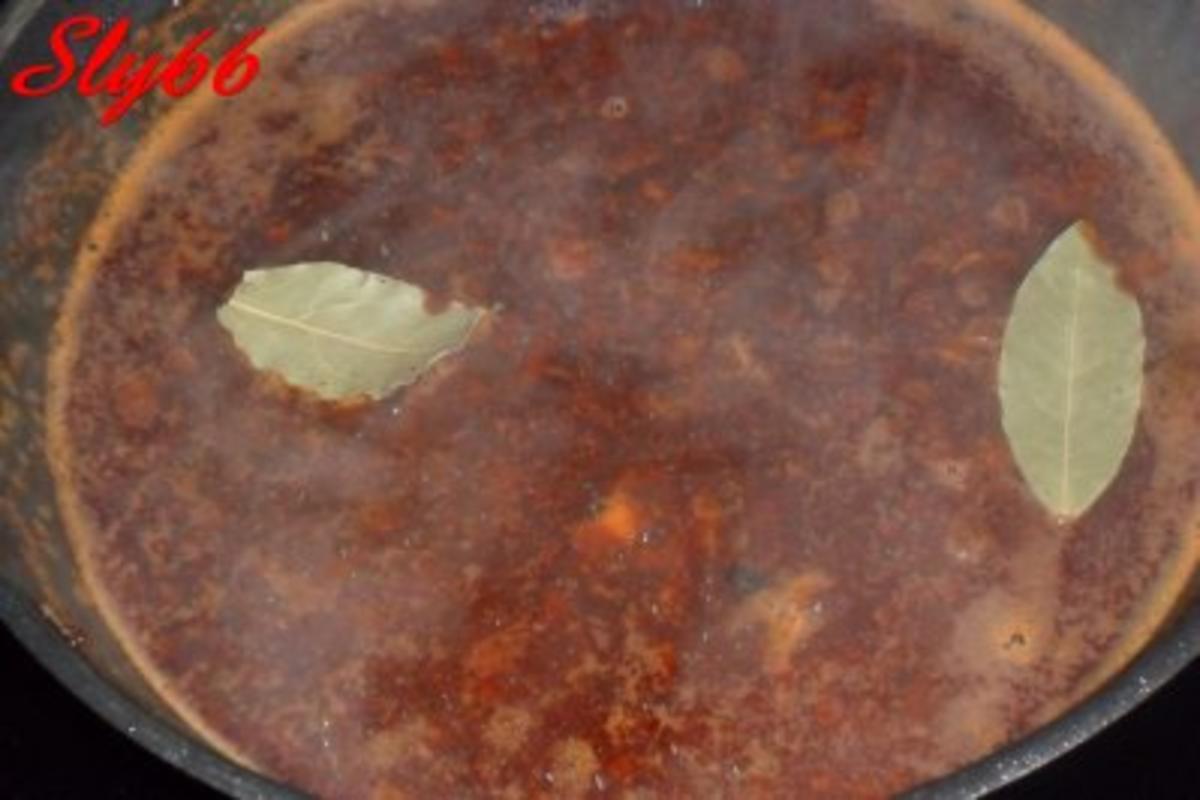 Fleischgerichte:Hackfleischbällchen in Tomatensoße - Rezept - Bild Nr. 24