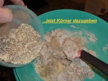 Rezept: Brot: SONNENBLUMENKERNE Bild Nr. 4 Brot: SONNENBLUMENKERNE - Rezept - Bild Nr. 4