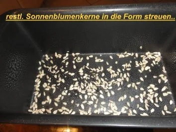 Rezept: Brot: SONNENBLUMENKERNE Bild Nr. 7 Brot: SONNENBLUMENKERNE - Rezept - Bild Nr. 7