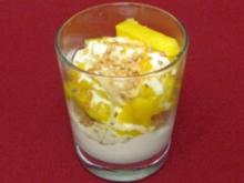 Joghurt mit Obst und Schoko-Nuss-Streuseln - Rezept