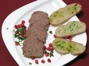 Hühnerleberpastete mit geröstetem Brot - Rezept