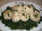 ++ Fleischlos+ +  Quarkknödel auf Blattspinat - Rezept