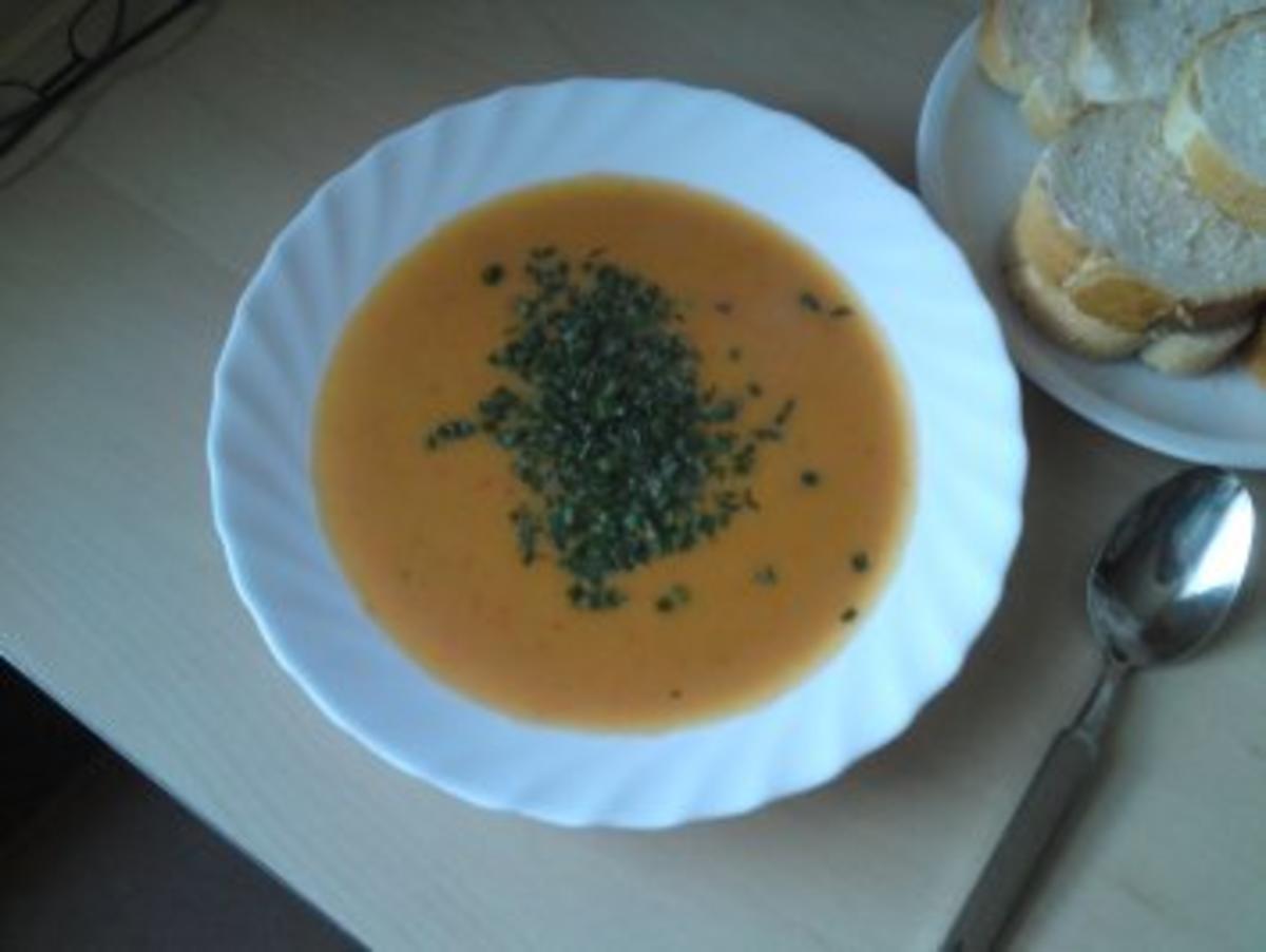 Bilder für Leo´s Paprika-Kartoffelsuppe Rezept