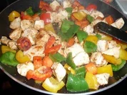 Paprika-Möhren-Hähnchenwürfel - Rezept