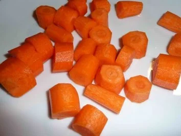 Rezept: Paprika-Möhren-Hähnchenwürfel Bild Nr. 6 Paprika-Möhren-Hähnchenwürfel - Rezept - Bild Nr. 6