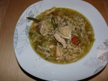 Rezept: Hühnersuppe Frühlingsfrisch Hühnersuppe Frühlingsfrisch - Rezept