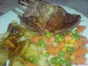 Geschmorte Lammteile, pikant gewürzt - Rezept