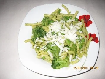 Rezept: Schnelle Broccoli-Erbsen Nudeln Schnelle Broccoli-Erbsen Nudeln - Rezept