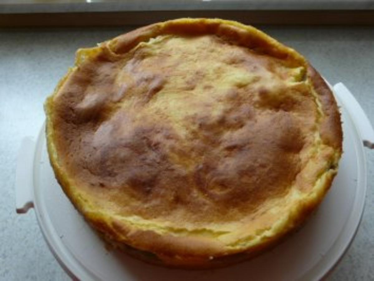 Rhabarberkuchen mit Eierschecke - Rezept