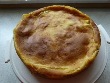 Rezept: Rhabarberkuchen mit Eierschecke Rhabarberkuchen mit Eierschecke - Rezept