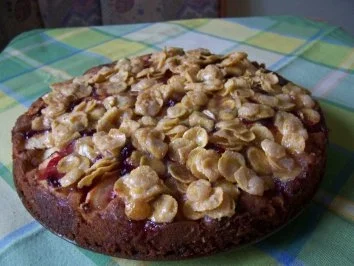 Rührkuchen mit Äpfeln und Preiselbeeren unter Knusperhaube - Rezept - Bild Nr. 3