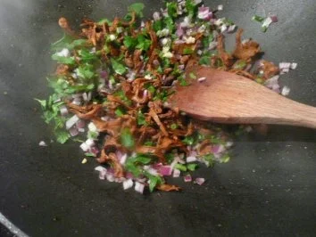 Rezept: WILD /HIRSCHGULASCH mit Pfifferlingen Bild Nr. 2 WILD /HIRSCHGULASCH mit Pfifferlingen - Rezept - Bild Nr. 2