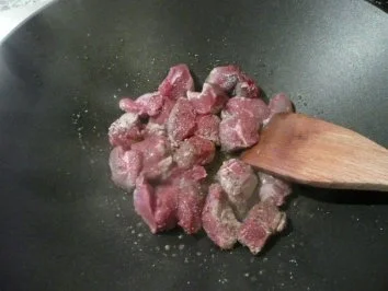 Rezept: WILD /HIRSCHGULASCH mit Pfifferlingen Bild Nr. 4 WILD /HIRSCHGULASCH mit Pfifferlingen - Rezept - Bild Nr. 4