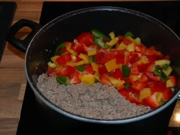 Rezept: Hack-Reistopf Bild Nr. 2 Hack-Reistopf - Rezept - Bild Nr. 2