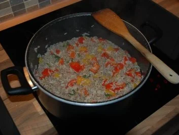 Rezept: Hack-Reistopf Bild Nr. 5 Hack-Reistopf - Rezept - Bild Nr. 5